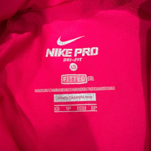Nike Pro Dri Fit XS quarter zip thin layer - Picture 3 of 4
